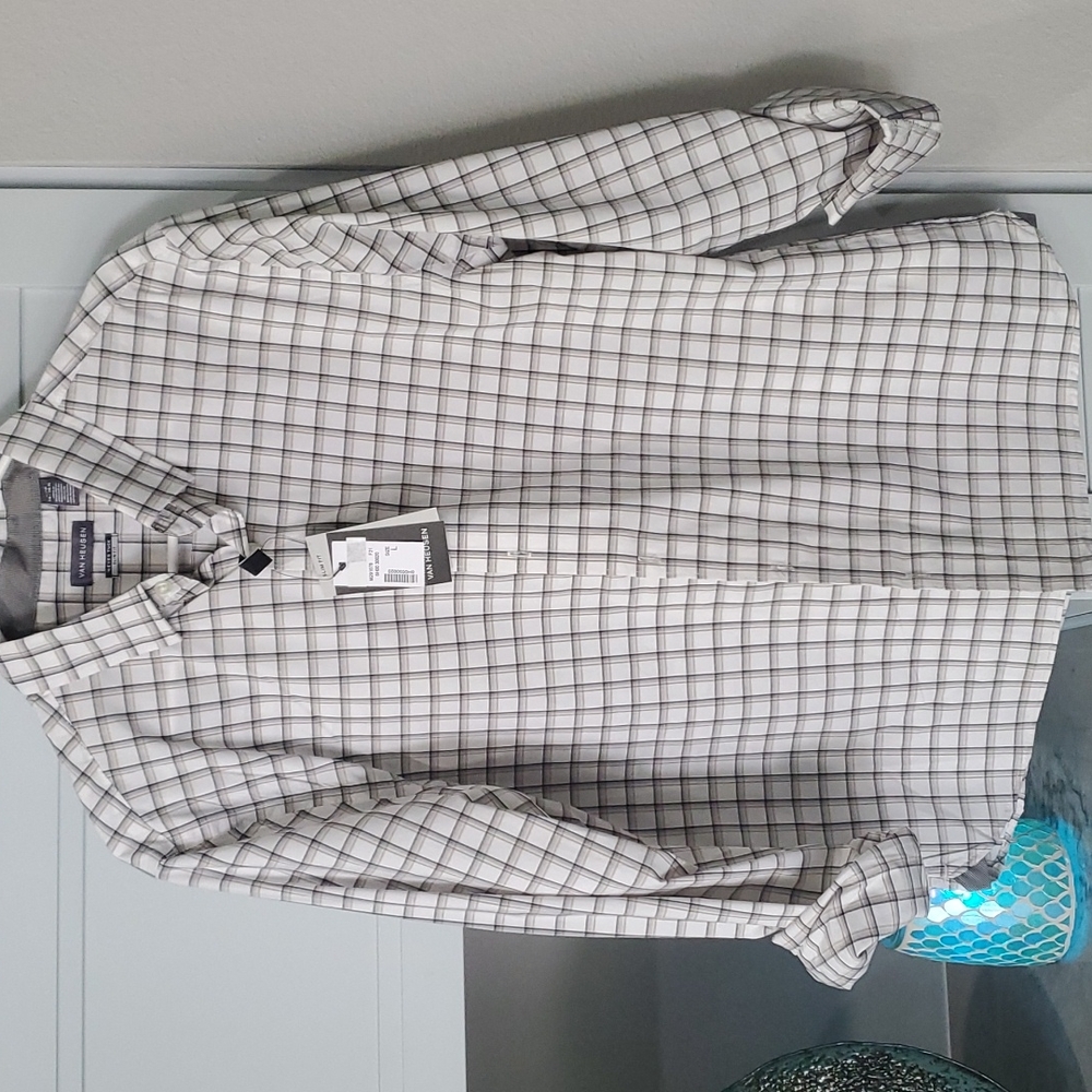Men's, Van Heusen brown/black/beige,slim fit, no tuck, size Lg NWT
